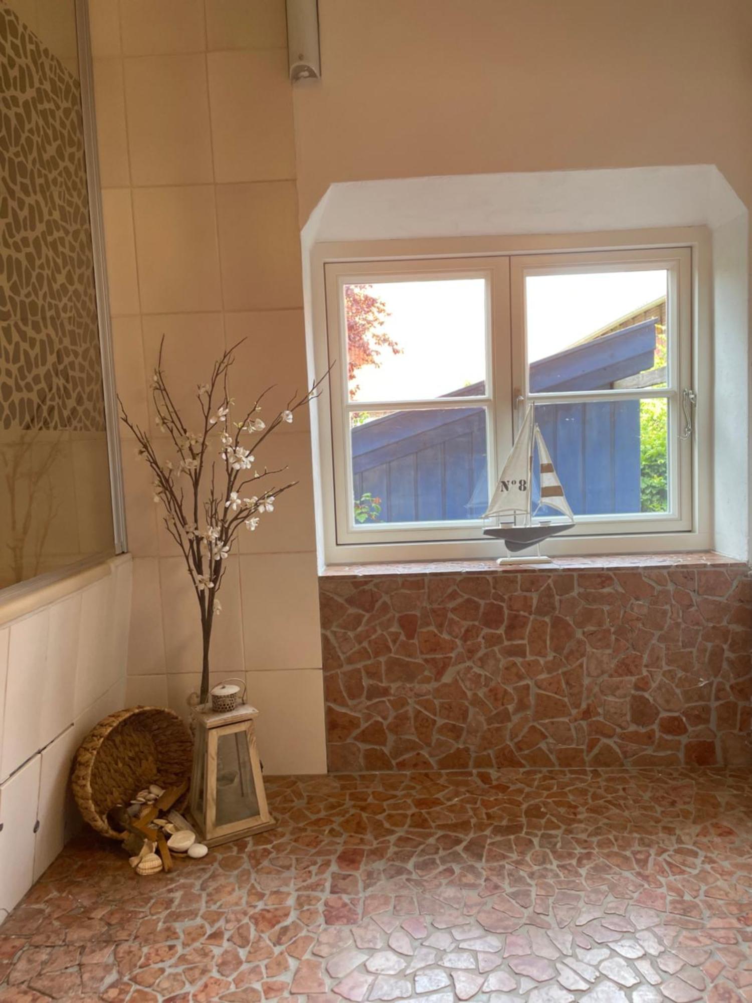 Gemuetliches Mit Kleinem Garten In Lage *